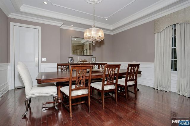 165 Cortland Drive 5, Saddle River, NJ 07458