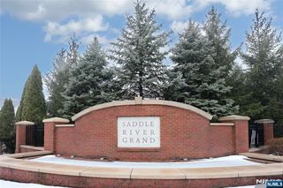 165 Cortland Drive 5, Saddle River, NJ 07458