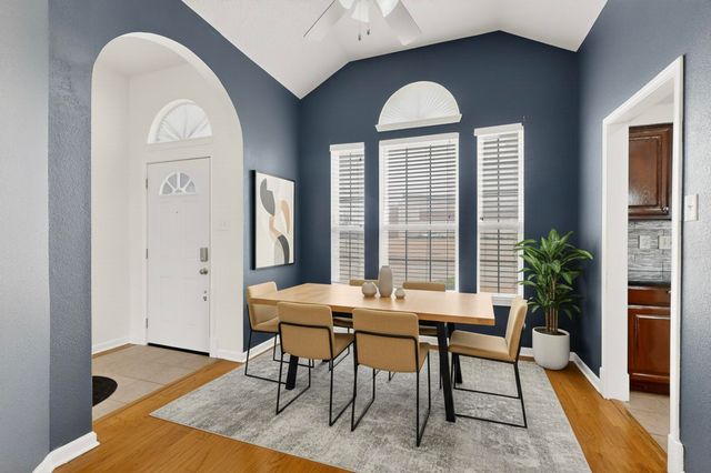 2522 Crosslands Drive, Garland, TX 75040