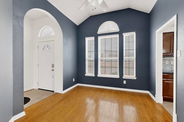 2522 Crosslands Drive, Garland, TX 75040