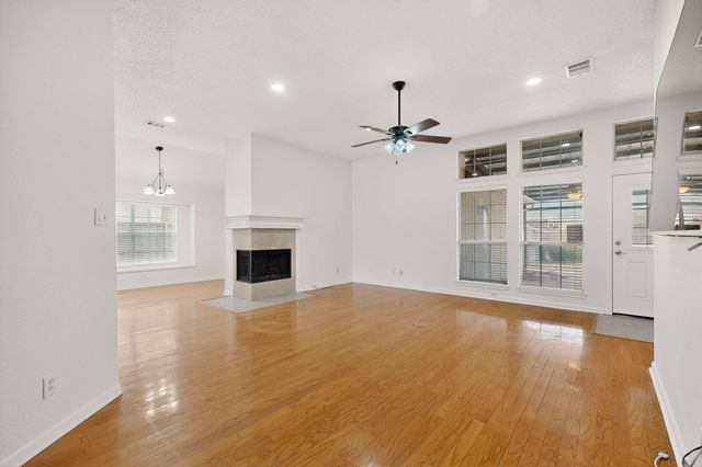 2522 Crosslands Drive, Garland, TX 75040