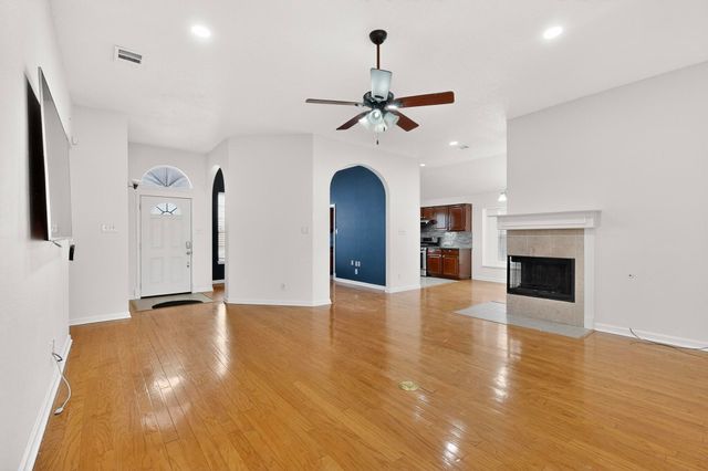 2522 Crosslands Drive, Garland, TX 75040