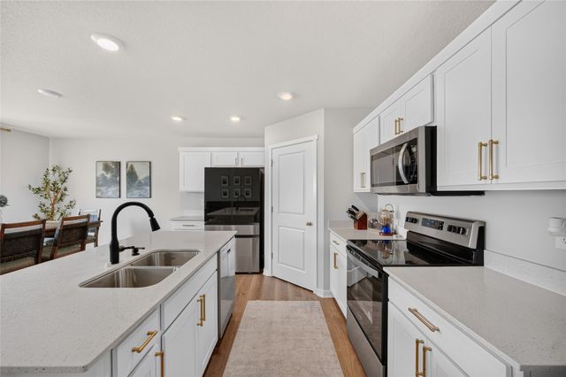 1080 Bel Aire Court, Waukee, IA 50263