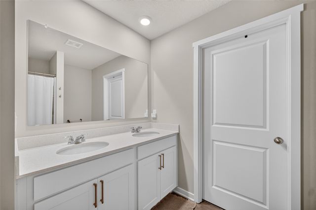 1080 Bel Aire Court, Waukee, IA 50263