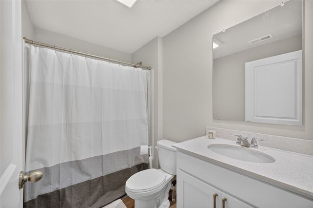 1080 Bel Aire Court, Waukee, IA 50263