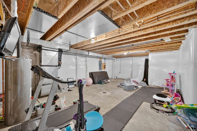 1080 Bel Aire Court, Waukee, IA 50263
