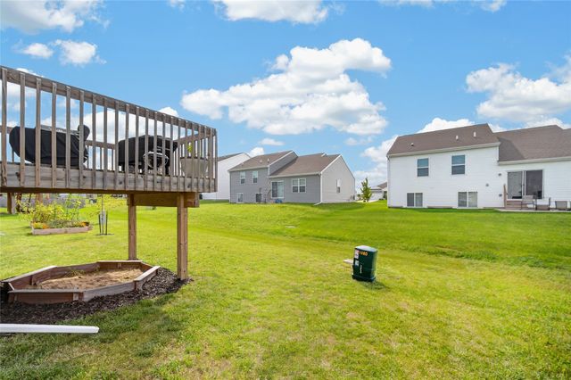 1080 Bel Aire Court, Waukee, IA 50263