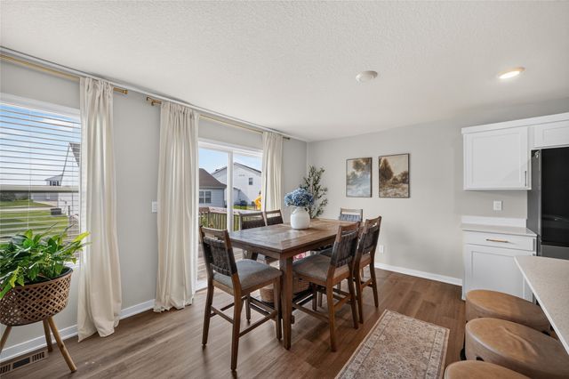 1080 Bel Aire Court, Waukee, IA 50263