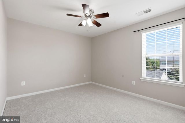 14246 LADDERBACKED DR, Gainesville, VA 20155