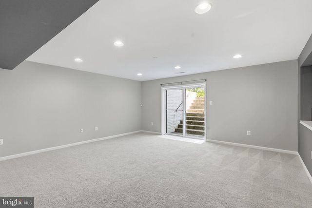 14246 LADDERBACKED DR, Gainesville, VA 20155