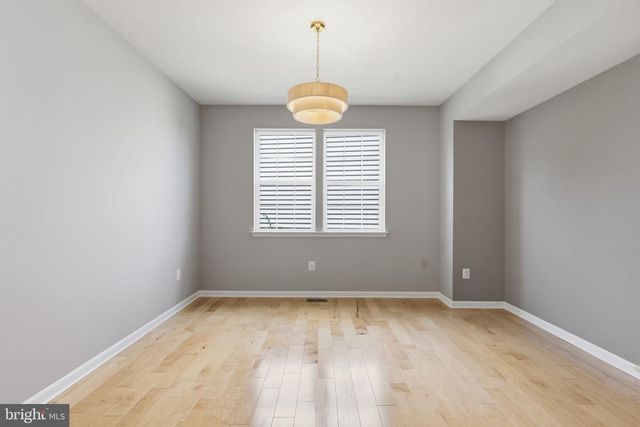 14246 LADDERBACKED DR, Gainesville, VA 20155