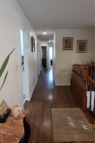 1 Tokay Lane, Monsey, NY 10952