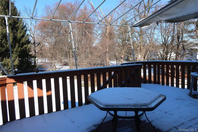 1 Tokay Lane, Monsey, NY 10952