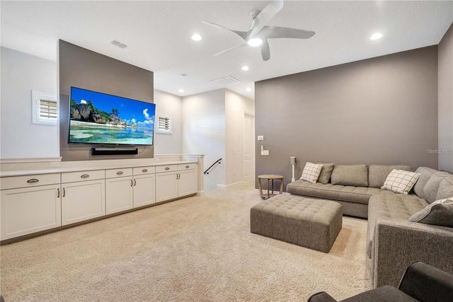 8449 VIA VITTORIA WAY, Orlando, FL 32819