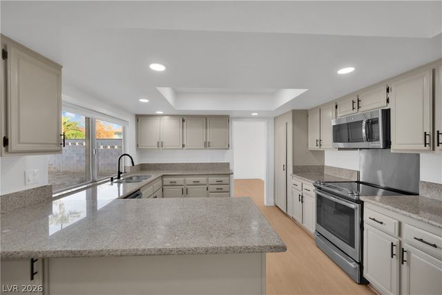 2112 Verdinal Drive, Las Vegas, NV 89146