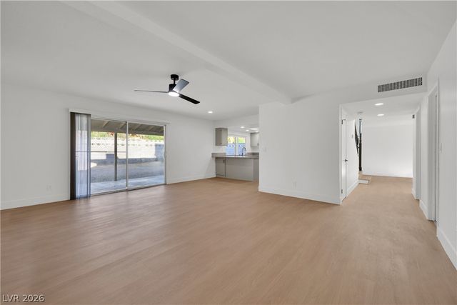 2112 Verdinal Drive, Las Vegas, NV 89146