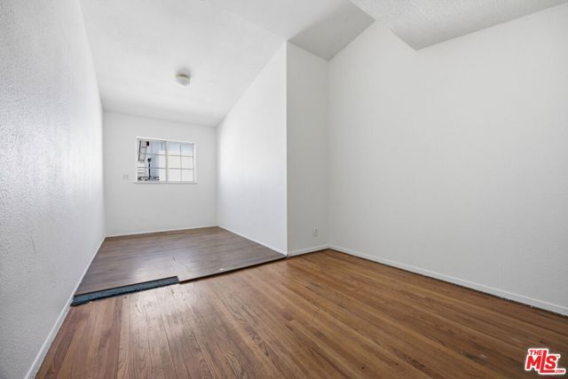 4841 W 18th Street, Los Angeles, CA 90019