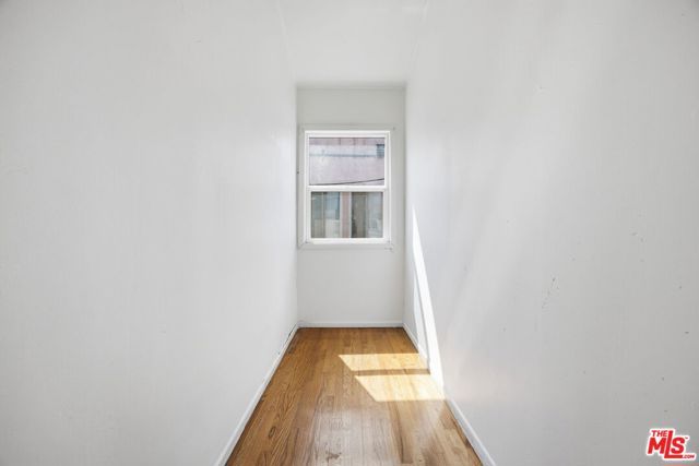 4841 W 18th Street, Los Angeles, CA 90019