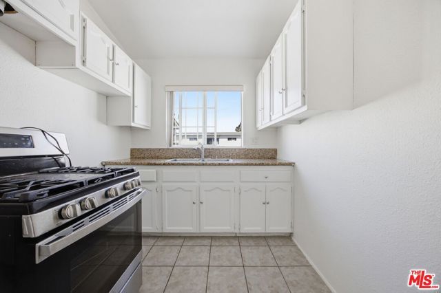 4841 W 18th Street, Los Angeles, CA 90019