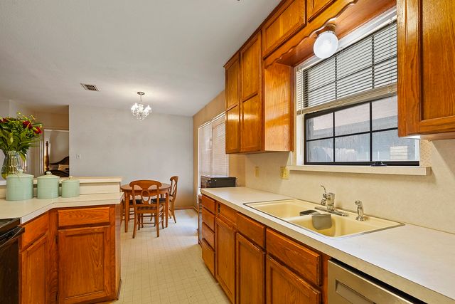 6329 Woodcreek Trail, Fort Worth, TX 76179