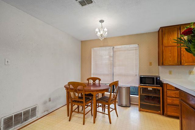 6329 Woodcreek Trail, Fort Worth, TX 76179