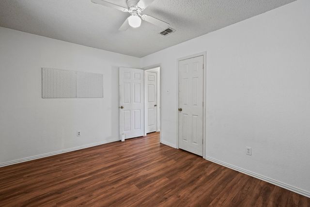 6329 Woodcreek Trail, Fort Worth, TX 76179