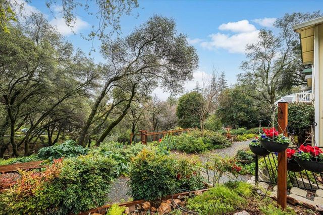 5181 Westridge Cir, Auburn, CA 95602