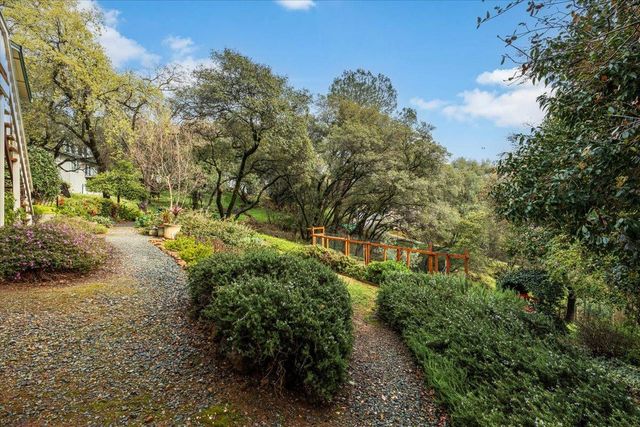 5181 Westridge Cir, Auburn, CA 95602