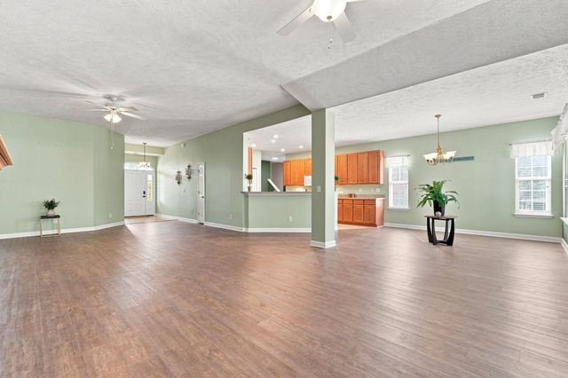 168 Woodlyn Ave., Little River, SC 29566