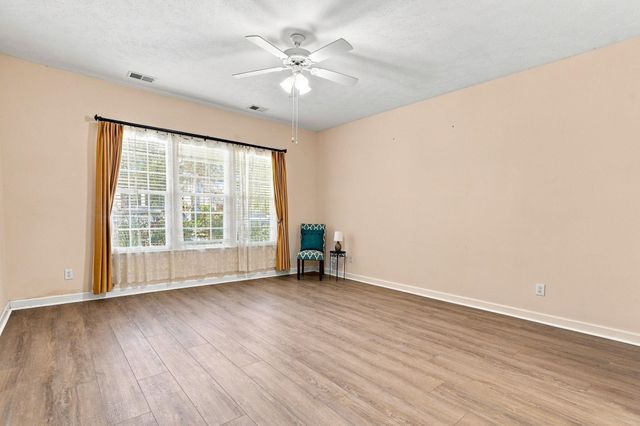 168 Woodlyn Ave., Little River, SC 29566