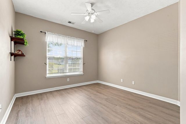 168 Woodlyn Ave., Little River, SC 29566