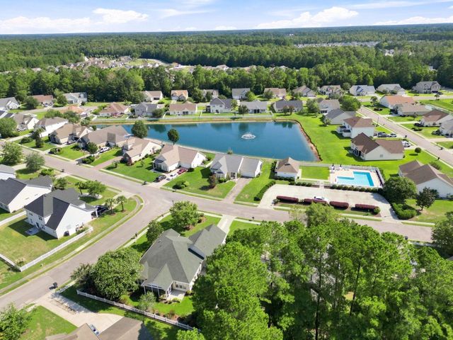 168 Woodlyn Ave., Little River, SC 29566