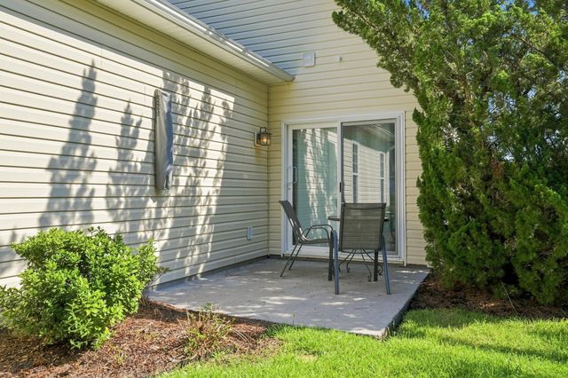 168 Woodlyn Ave., Little River, SC 29566