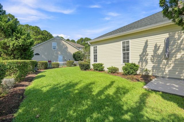 168 Woodlyn Ave., Little River, SC 29566