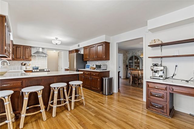 119 Shadow Ridge Dr, Fox Chapel, PA 15238