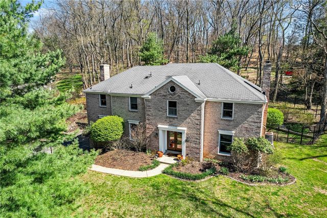 119 Shadow Ridge Dr, Fox Chapel, PA 15238