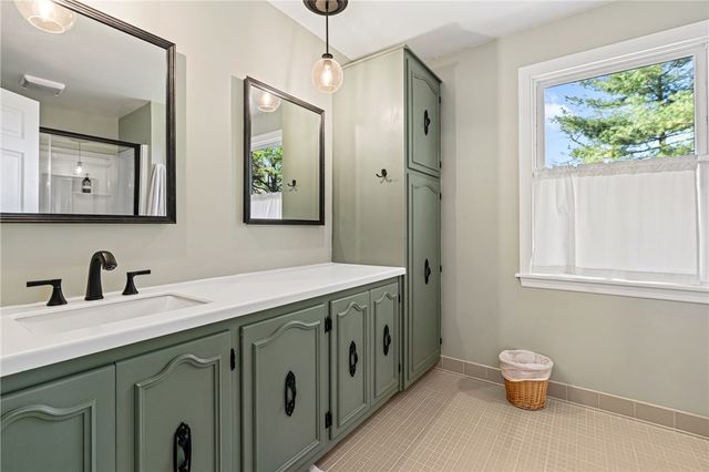 119 Shadow Ridge Dr, Fox Chapel, PA 15238