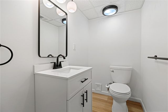 119 Shadow Ridge Dr, Fox Chapel, PA 15238