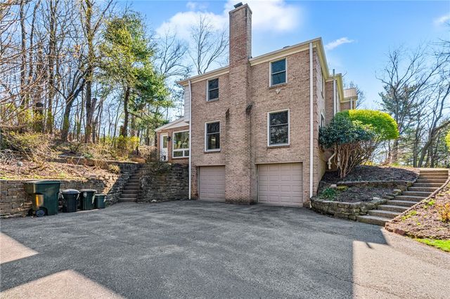 119 Shadow Ridge Dr, Fox Chapel, PA 15238