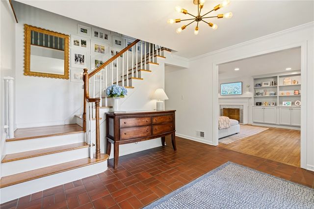 119 Shadow Ridge Dr, Fox Chapel, PA 15238