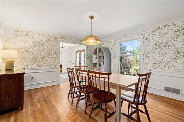 119 Shadow Ridge Dr, Fox Chapel, PA 15238
