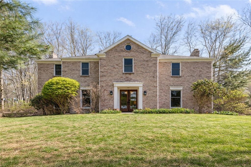 119 Shadow Ridge Dr, Fox Chapel, PA 15238