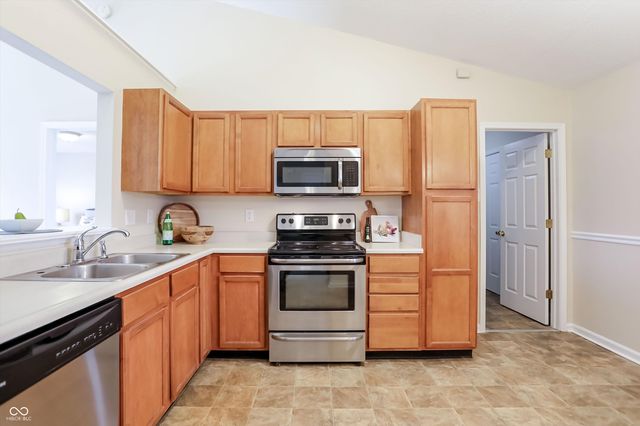 3689 Indigo Blue Boulevard, Whitestown, IN 46075