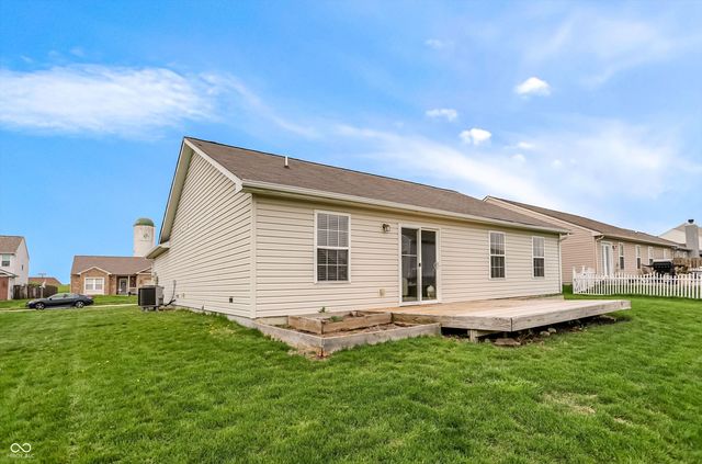 3689 Indigo Blue Boulevard, Whitestown, IN 46075