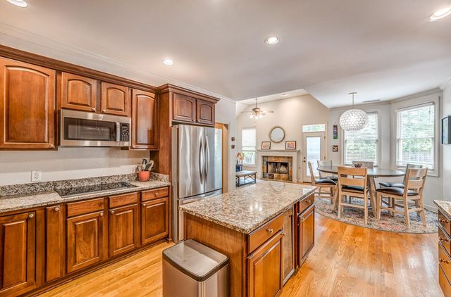 2999 STEEPLEGATE CV, Germantown, TN 38138