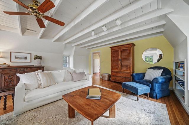 10690 White Oak Rd, Plymouth, CA 95669