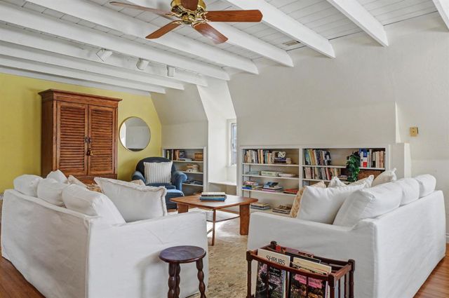 10690 White Oak Rd, Plymouth, CA 95669