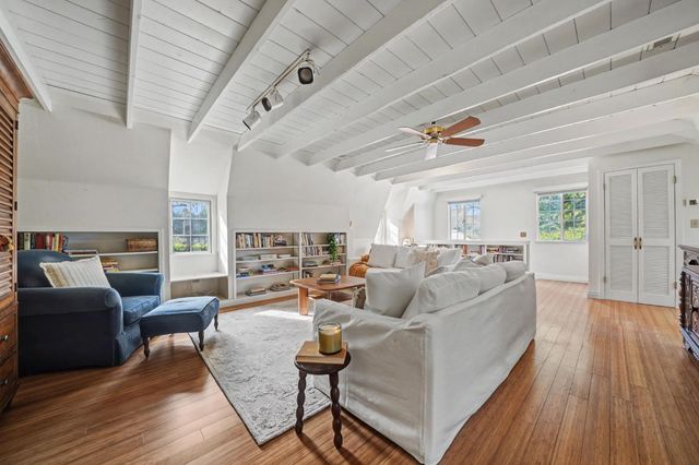 10690 White Oak Rd, Plymouth, CA 95669