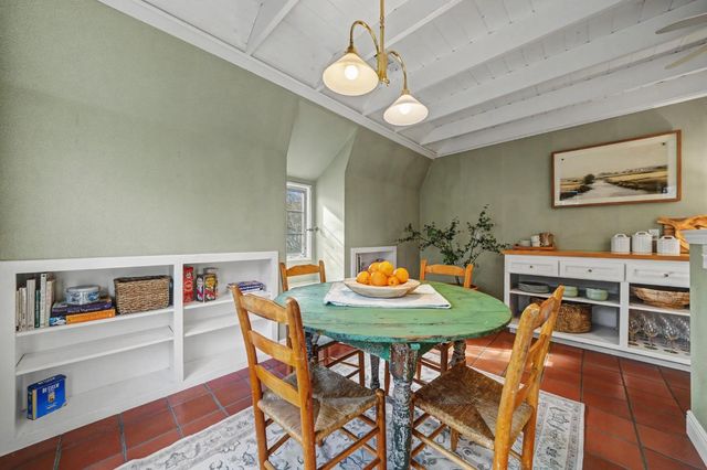 10690 White Oak Rd, Plymouth, CA 95669