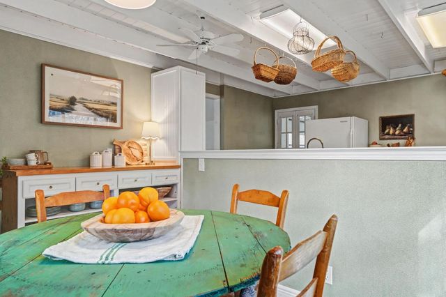 10690 White Oak Rd, Plymouth, CA 95669